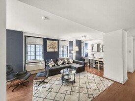 111-23 N 15th St in Philadelphia, PA - Building Photo