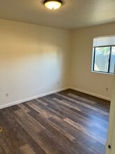 932 W 7th St in Hanford, CA - Building Photo - Building Photo
