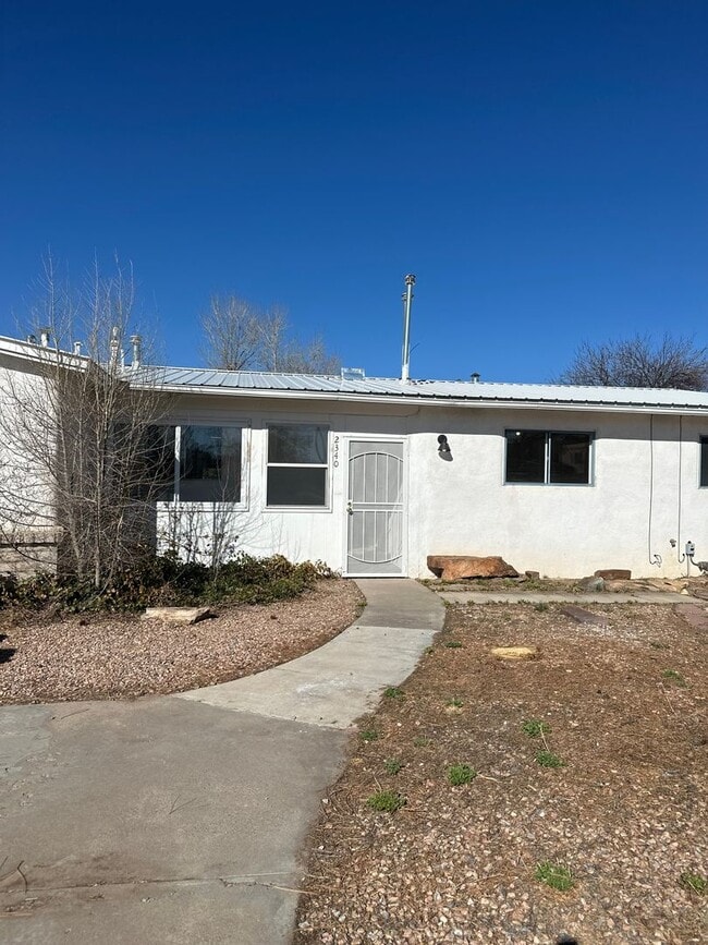 property at 2340 Avenida de las Campanas