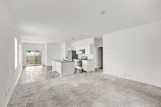 475 Pender Woods Dr in Summerville, SC - Building Photo - Building Photo