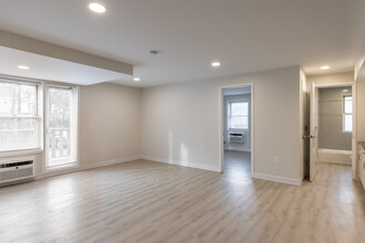 The Lexington in Somerville, NJ - Building Photo - Interior Photo