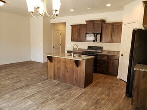 325 N Red Stone Rd in Washington, UT - Building Photo - Building Photo
