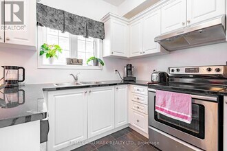 67 Enroutes St in Toronto, ON - Building Photo - Building Photo