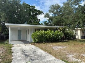 4313 W Laurel St in Tampa, FL - Building Photo