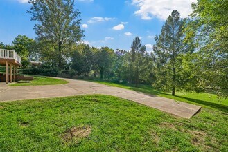 530 Sango Rd in Clarksville, TN - Building Photo - Building Photo