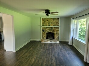 18501 Harrisons Rd in Amelia Court House, VA - Building Photo - Building Photo