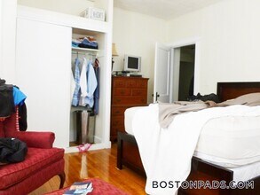 126 Warren St in Boston, MA - Building Photo - Building Photo