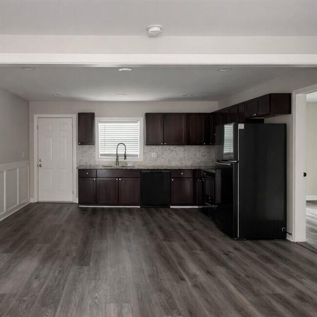 16 Wadley St NW in Atlanta, GA - Building Photo - Building Photo