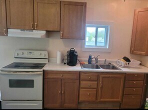 457 Vineyard Ave in Benton Harbor, MI - Foto de edificio - Building Photo