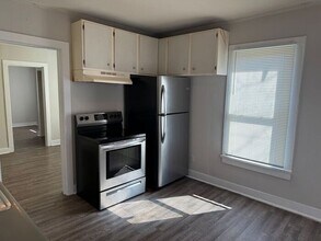 313 S Locust Ave in Gallatin, TN - Building Photo - Building Photo