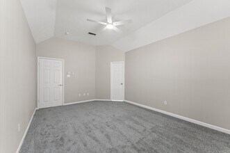 15306 Goodman St in Houston, TX - Foto de edificio - Building Photo