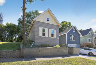 916 Farrington St in St. Paul, MN - Foto de edificio - Building Photo