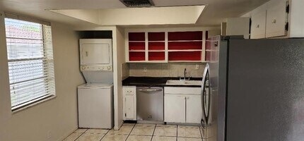 11440 NW 39th St in Coral Springs, FL - Foto de edificio - Building Photo