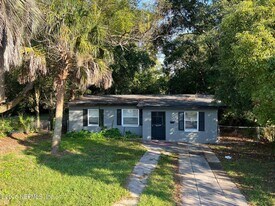 3047 W 12th St in Jacksonville, FL - Building Photo