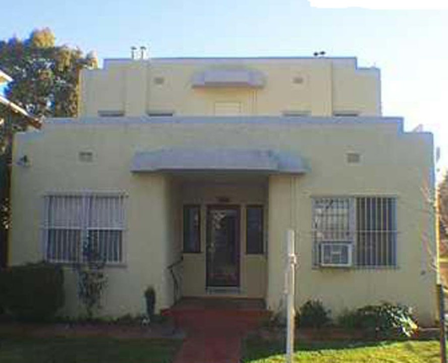 1026 North Hunter in Stockton, CA - Building Photo