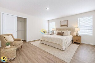 6438 Sweetbay Ln, Unit 201 in Jacksonville, FL - Building Photo