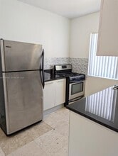 1015 19th St in Miami Beach, FL - Building Photo - Building Photo