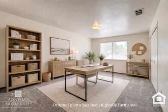 19220 Railroad Ave in Sonoma, CA - Building Photo - Building Photo