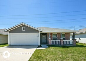3919 Mist Flower Dr in Converse, TX - Building Photo