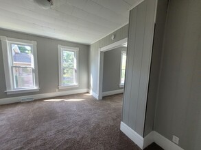 3127 8th St in Des Moines, IA - Building Photo - Building Photo