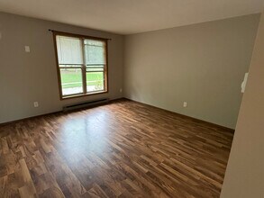 824 3rd St in Green Bay, WI - Foto de edificio - Building Photo