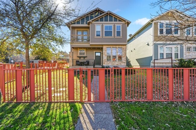 1817 Carlson Dr in Austin, TX - Building Photo - Building Photo