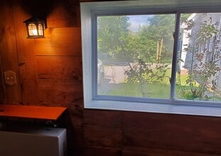 53 Prospect St, Unit Apt 2 in Keene, NH - Building Photo - Building Photo