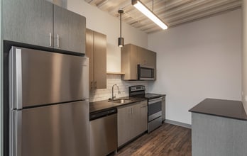 969 W Dakin St in Chicago, IL - Building Photo - Building Photo