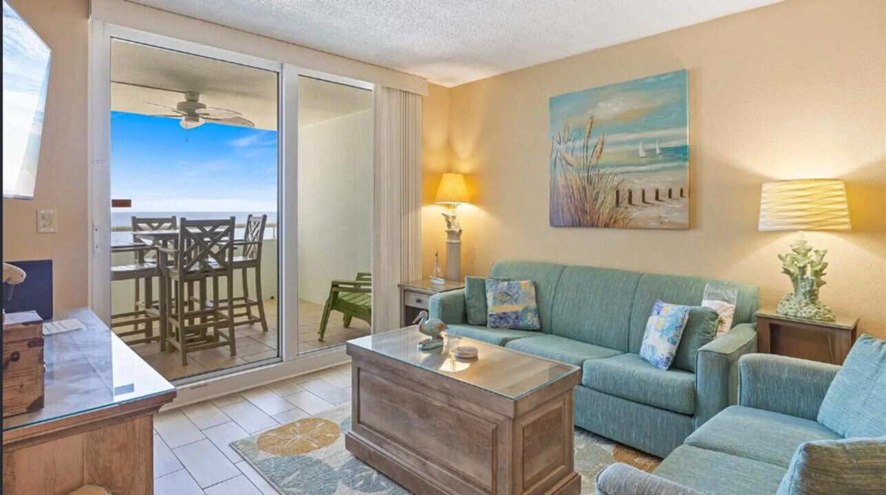 13753 Perdido Key Dr in Pensacola, FL - Foto de edificio