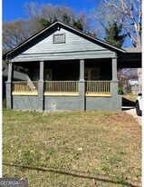 1053 Metropolitan Pkwy SW, Unit L-297 in Atlanta, GA - Building Photo
