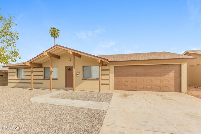 property at 7416 W Glenrosa Ave