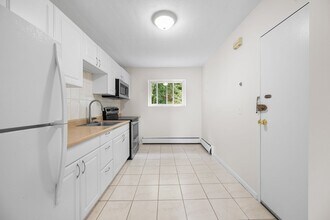 35 Westgate Rd in Boston, MA - Building Photo - Building Photo