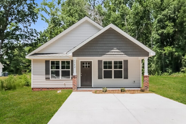 property at 1702 N Clay St