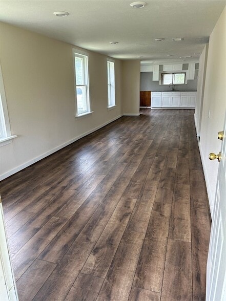 5822 Edna St in Crosby, TX - Building Photo - Building Photo