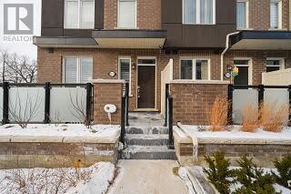 25 Heron Park Pl in Toronto, ON - Building Photo - Building Photo