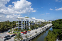 The Meridian Condo in Miami Beach, FL - Foto de edificio - Building Photo