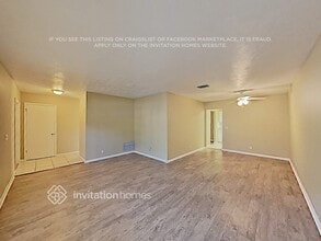 12718 Sebring Blvd in Tampa, FL - Foto de edificio - Building Photo