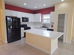 217 Alento Ct in Nokomis, FL - Building Photo - Building Photo