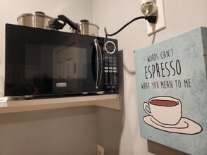 5023 Spruce St in Philadelphia, PA - Building Photo - Building Photo