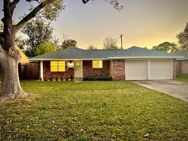 property at 9615 Vilven Ln
