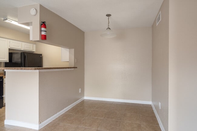 Breckenridge At Cityview in Houston, TX - Building Photo - Interior Photo