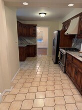 26 Grand St S in Westbury, NY - Building Photo - Building Photo