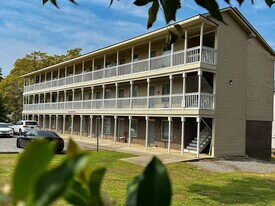 411 E 5th St, Unit 19 in Greenville, NC - Building Photo