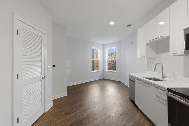 989 S Buchanan St, Unit #308