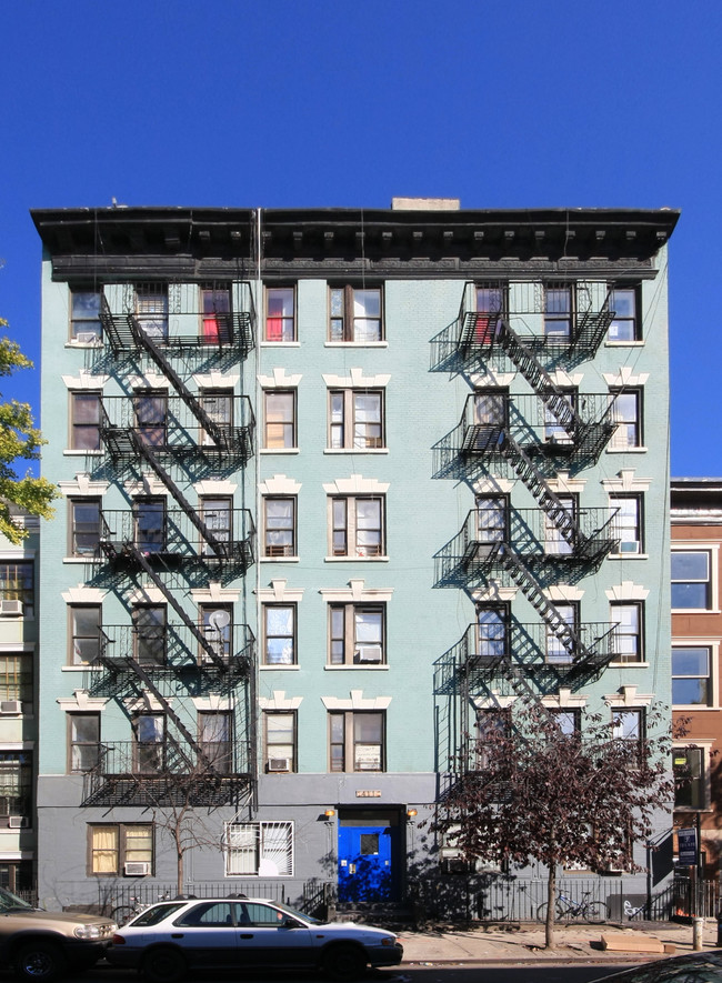 411 E 118th St in New York, NY - Foto de edificio - Building Photo