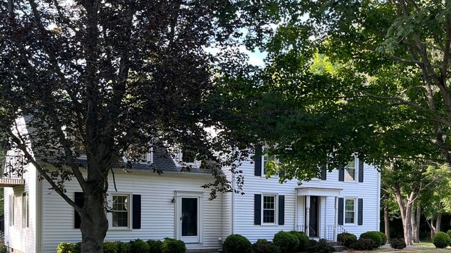 97 Lords Ln in Deep River, CT - Building Photo - Building Photo