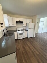 887 Edwards Rd in Parsippany Troy Hills, NJ - Building Photo - Building Photo