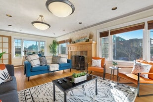 1005 E Roy St in Seattle, WA - Building Photo