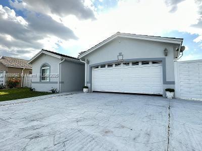 property at 1040 SW 142nd Ave