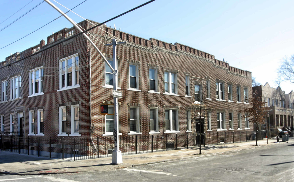 1152 Sutter Ave in Brooklyn, NY - Building Photo